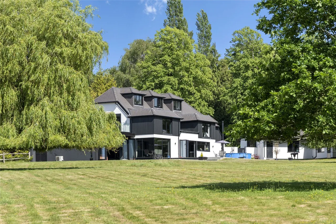 Wilderwick Road, East Grinstead, RH19, photo 2