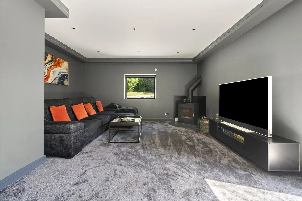 Wilderwick Road, East Grinstead, RH19, photo 8