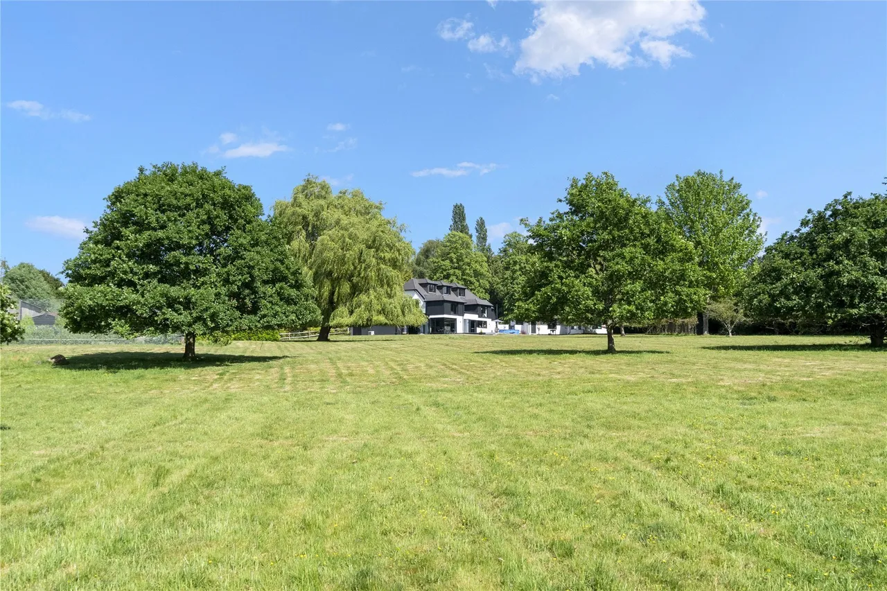 Wilderwick Road, East Grinstead, RH19, photo 13