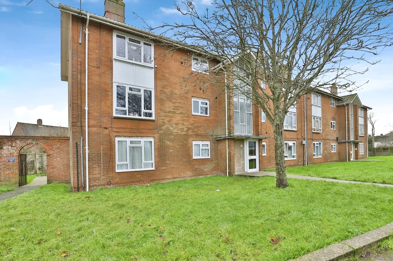 Moore Avenue, West Howe, BH11, photo 15