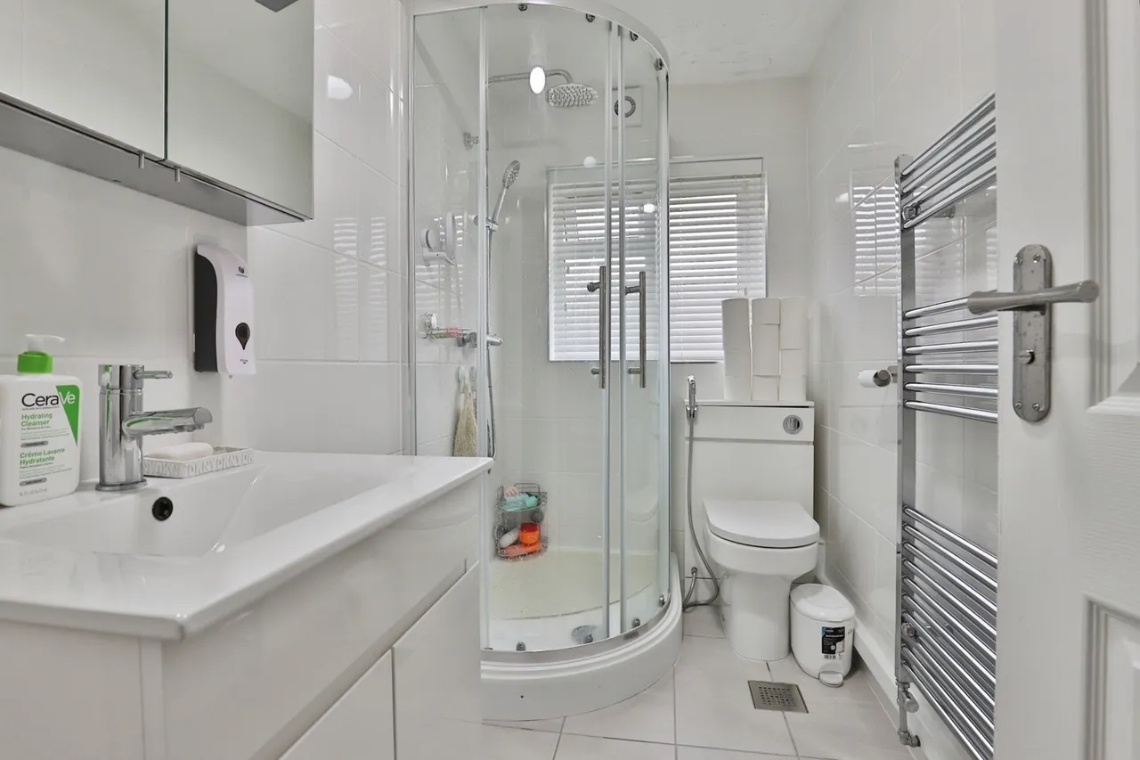 Moore Avenue, West Howe, BH11, photo 13