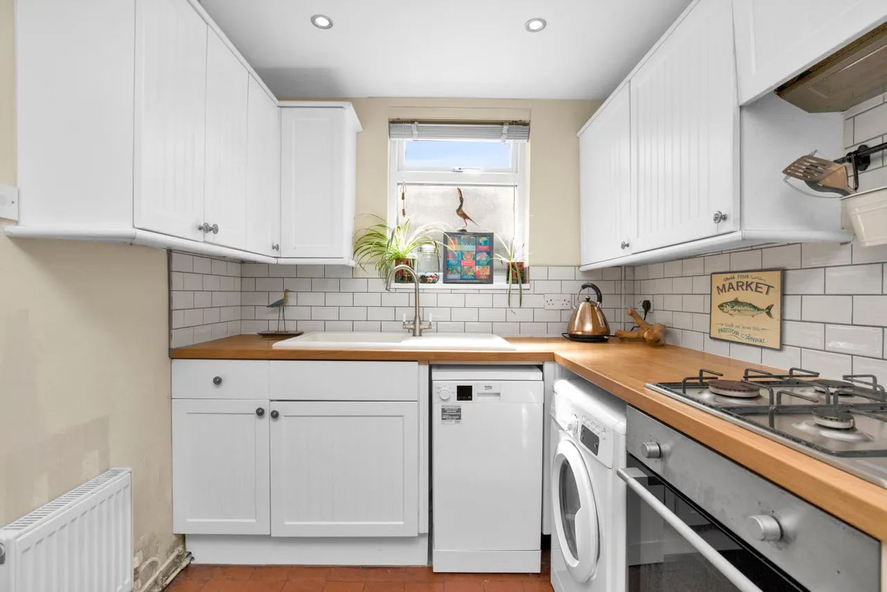 Amery Hill, Alton, GU34 1HS, photo 8