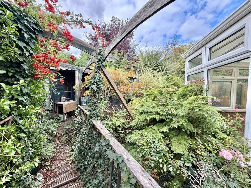 Larkspur Drive, Evesham, Worcestershire, WR11, photo 9