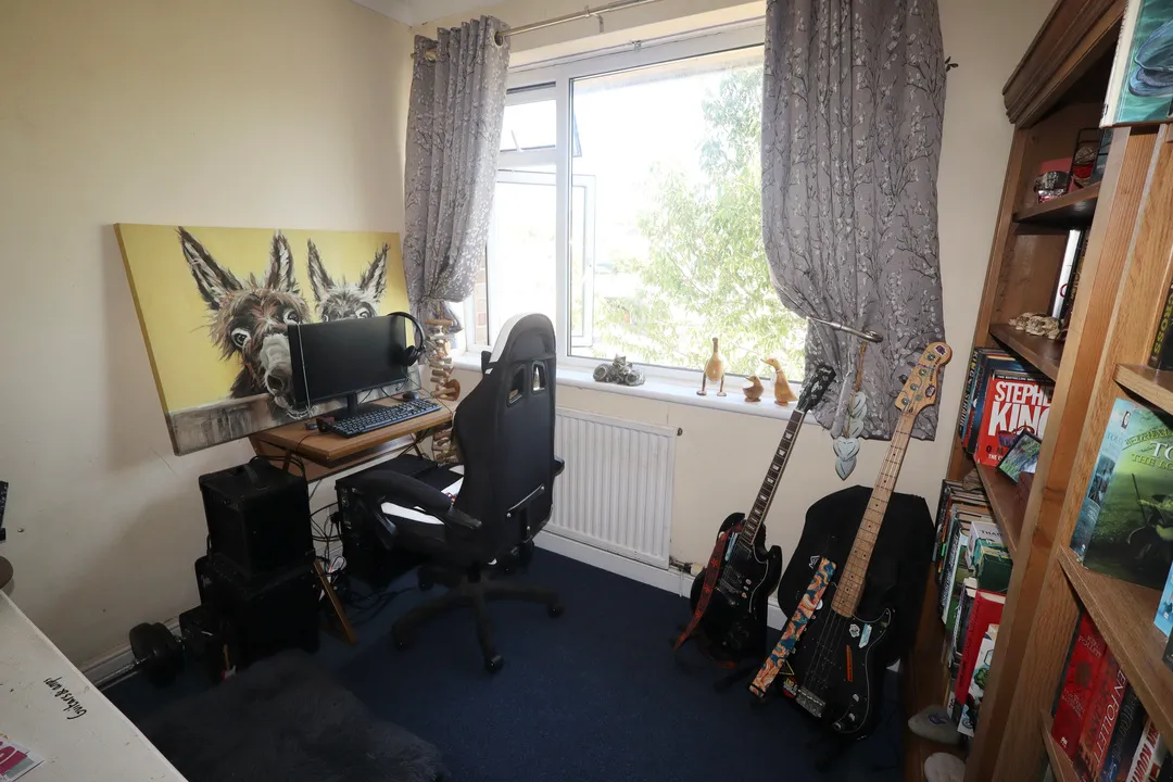 St. Cuthbert Avenue, Wells, photo 15
