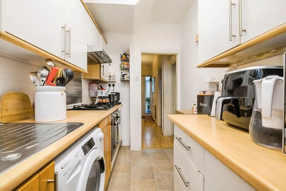 Longhill Road, London, SE6, photo 10