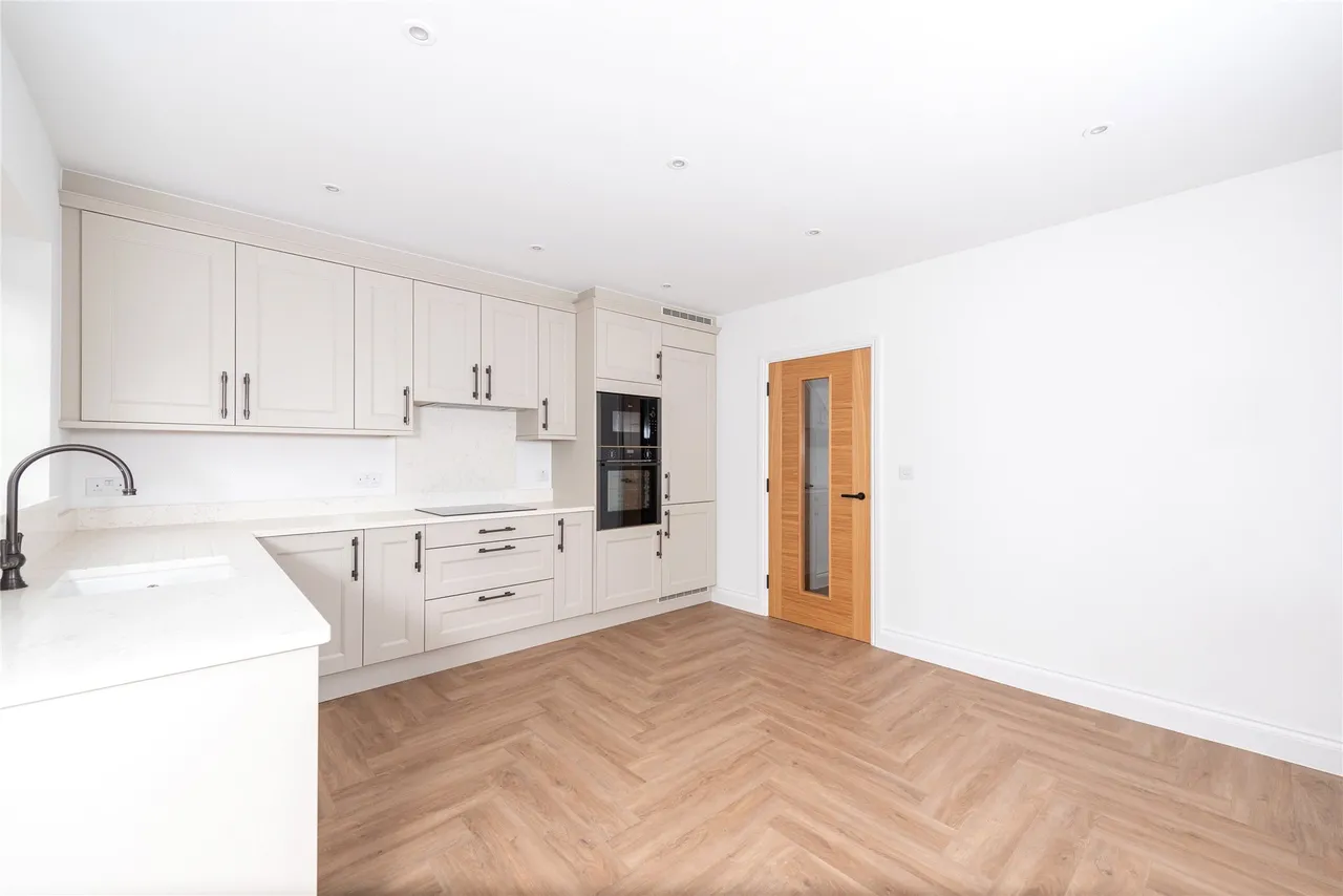 Hedgerow Gardens, Thornborough, MK18, photo 8