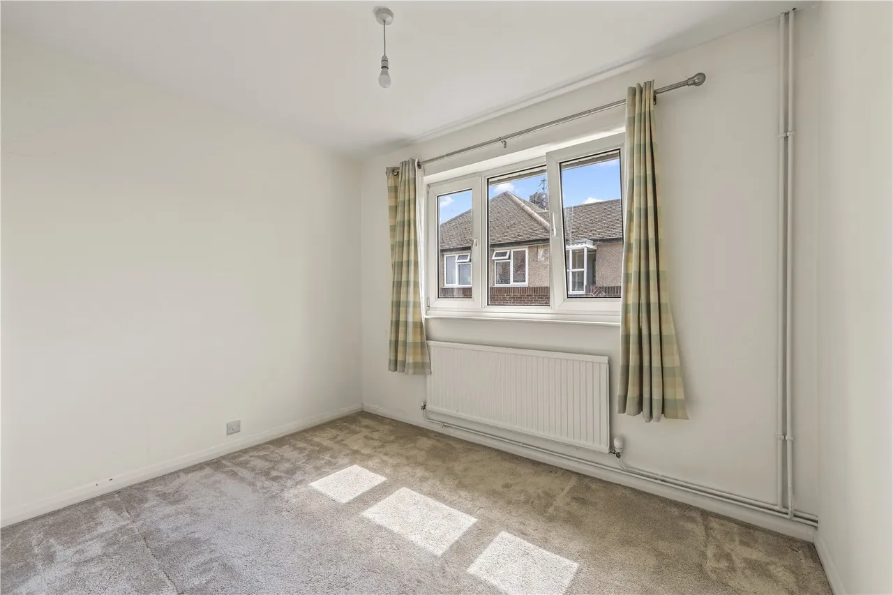 Greville Close, St Margarets, TW1, photo 9