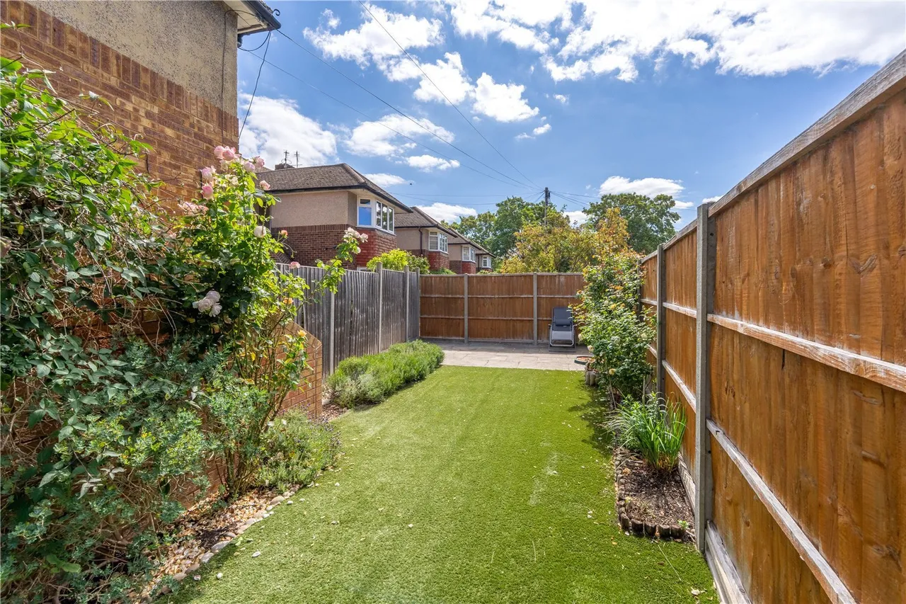 Greville Close, St Margarets, TW1, photo 12