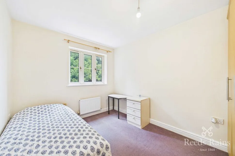 Woodlock Close, Ferndale, Huddersfield, West Yorkshire, HD2, photo 12
