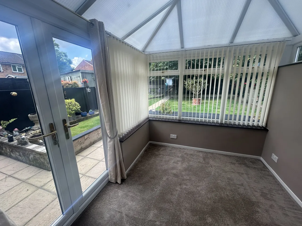 Fairford Crescent, Swindon, SN25, photo 5