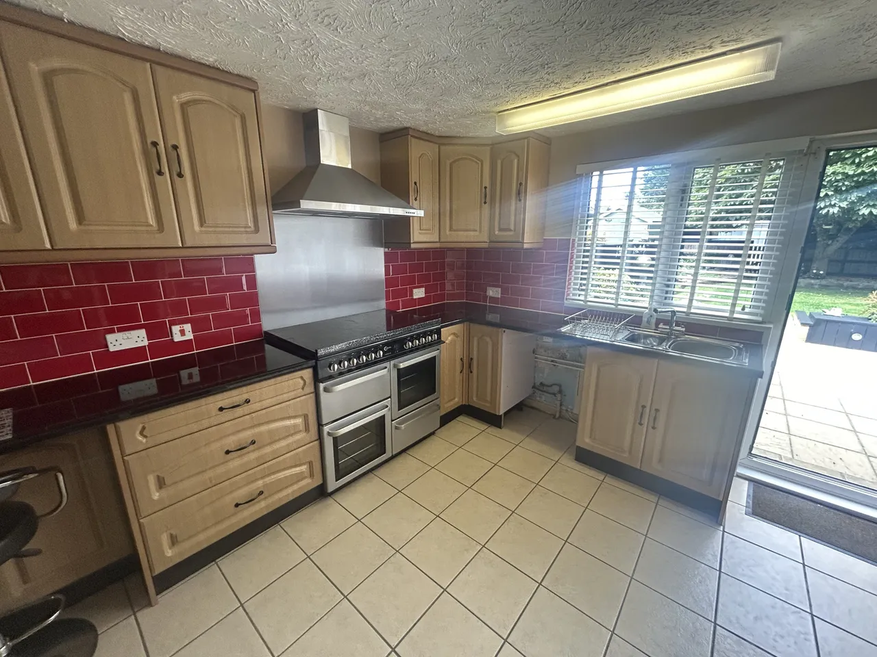 Fairford Crescent, Swindon, SN25, photo 6