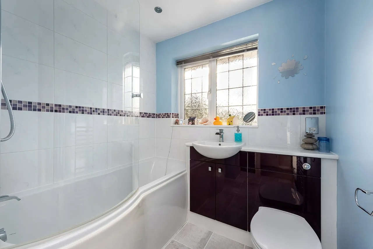 Kerria Way, West End, GU24, photo 14