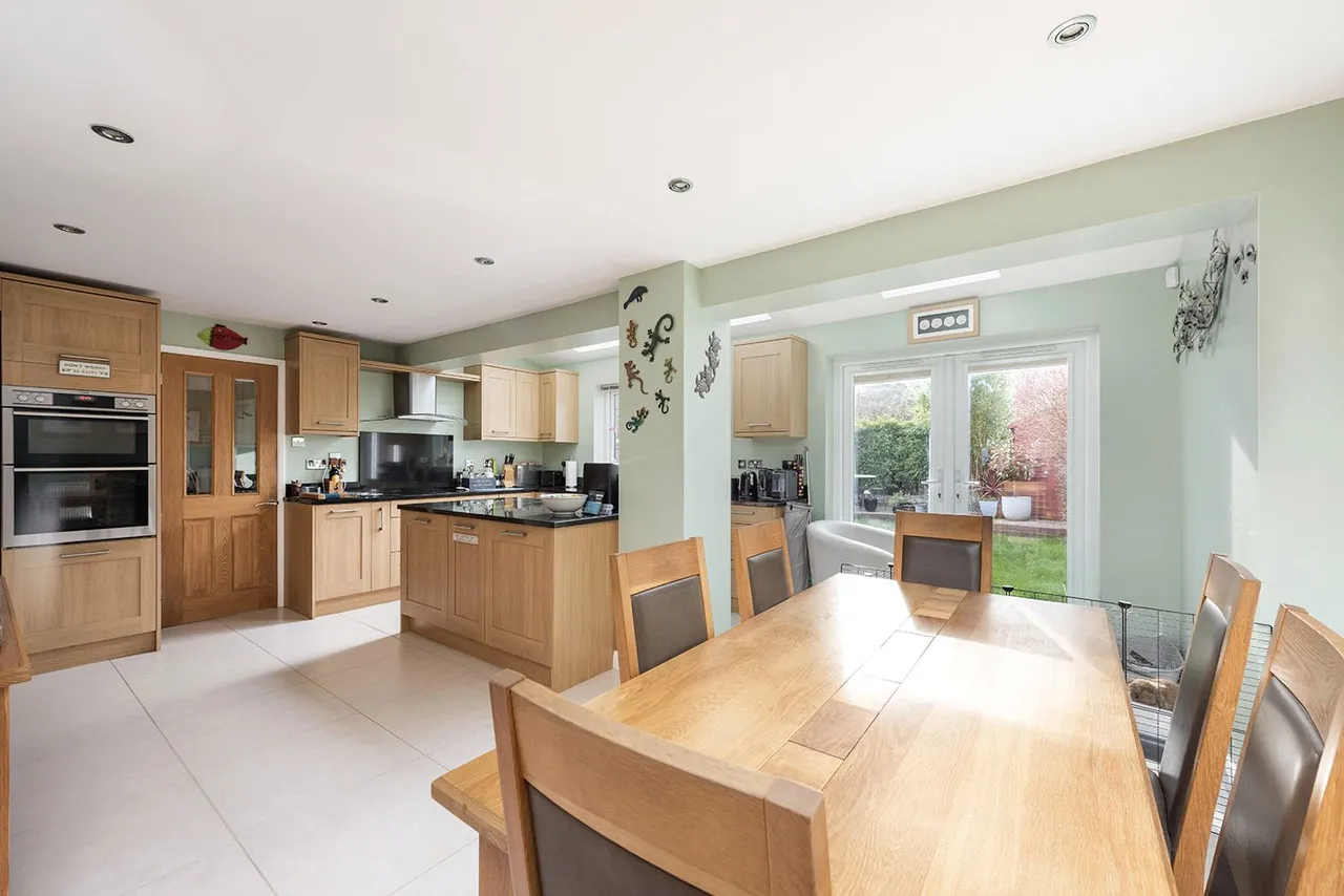 Kerria Way, West End, GU24, photo 6