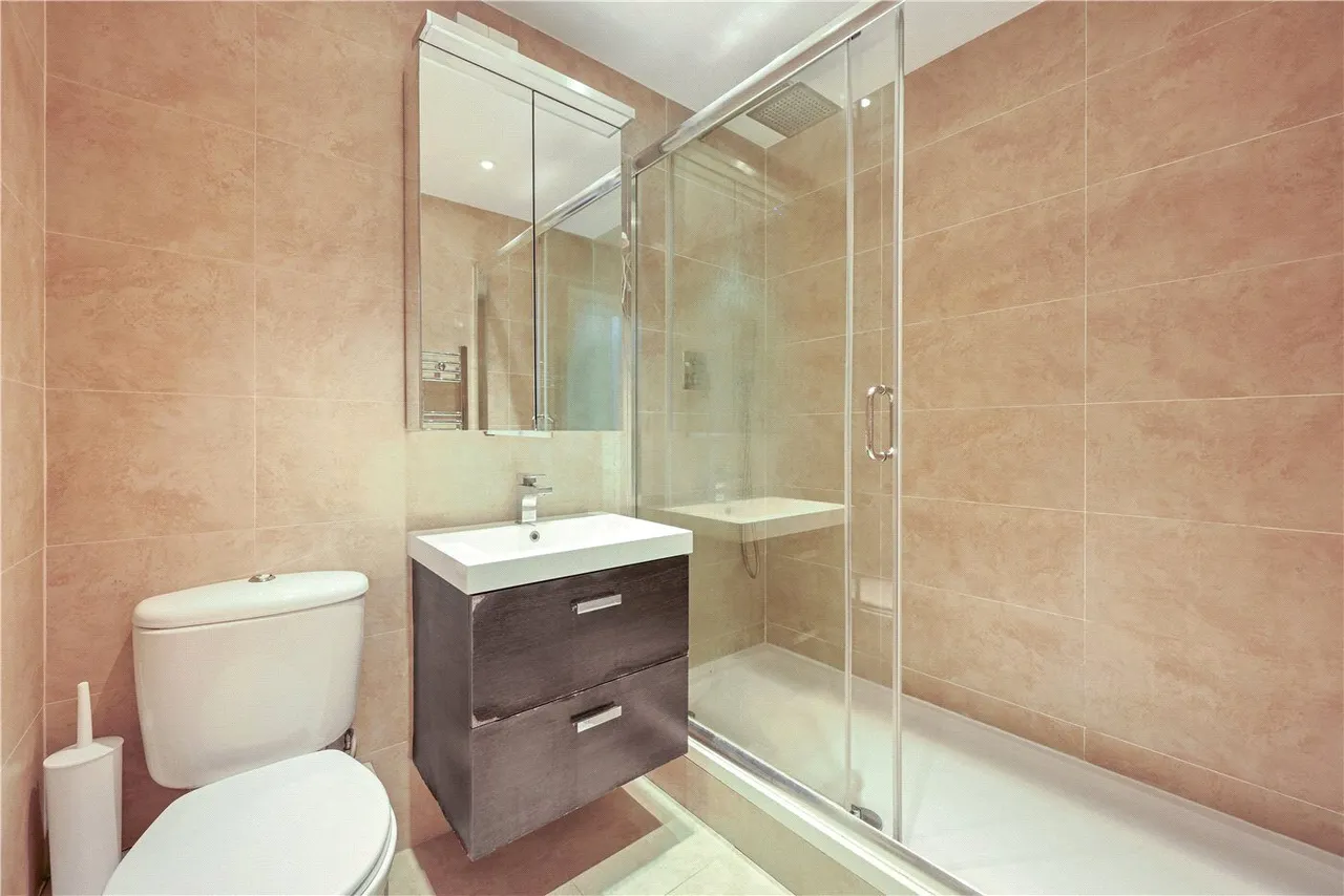 Donnington Road, London, NW10, photo 8