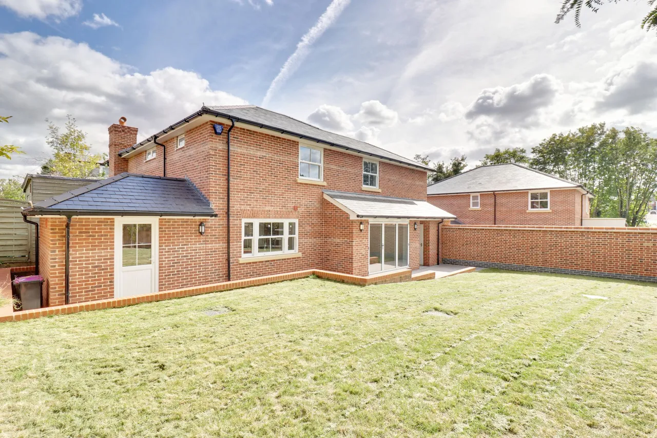 Willowmead, Sawbridgeworth, CM21, photo 22
