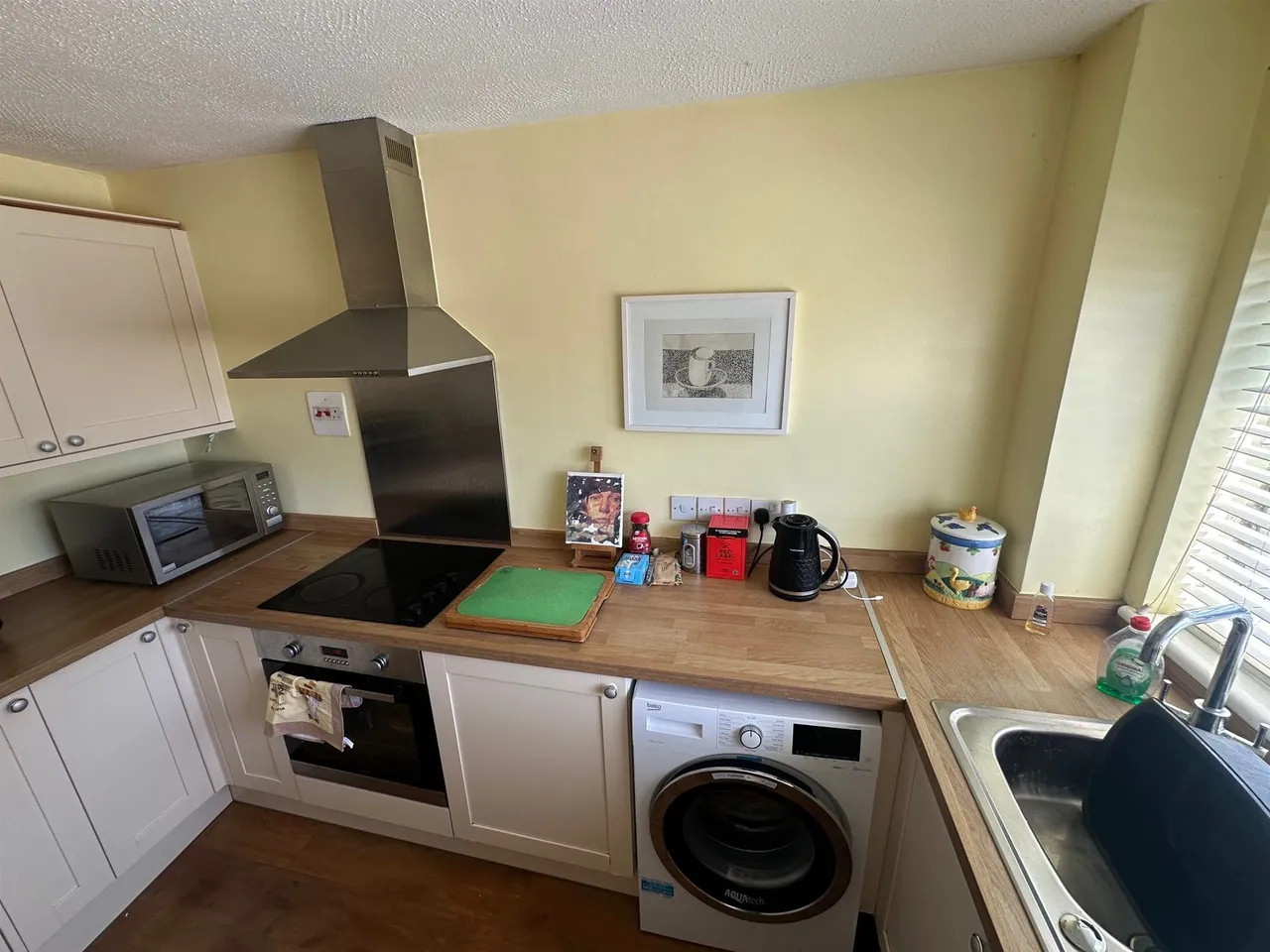 BRIDGE VIEW COURT, 137 NEW NORTH ROAD, Ilford, Essex IG6 2UX, photo 5