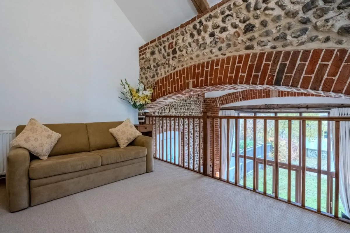 Church Farm Barns, Aylmerton, NR11, photo 13