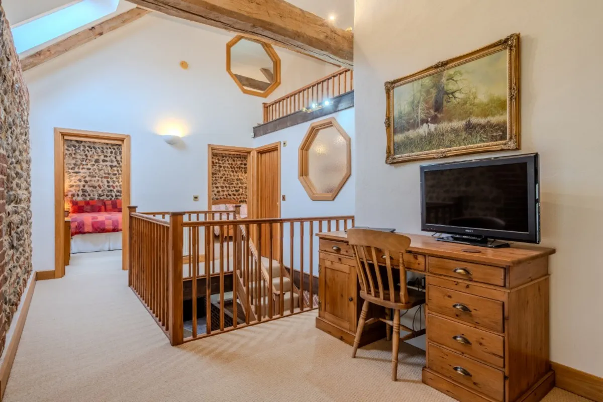 Church Farm Barns, Aylmerton, NR11, photo 12