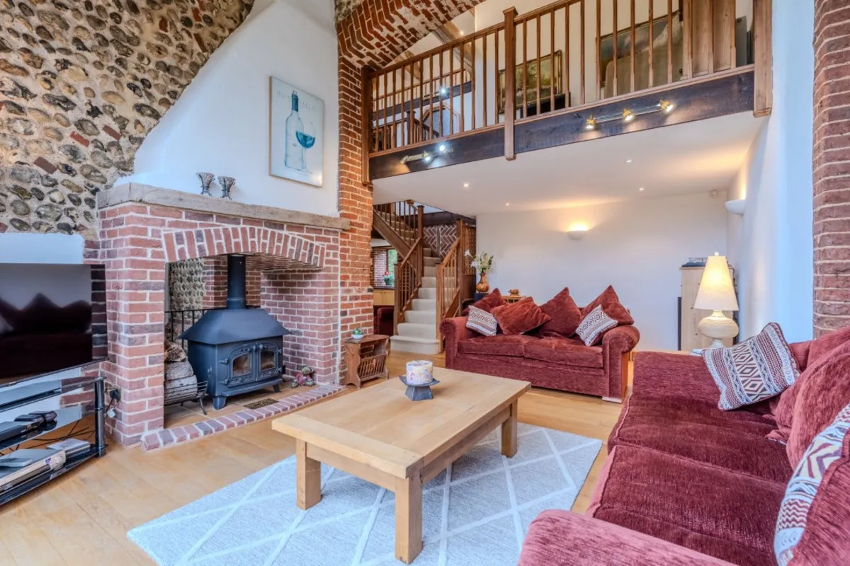 Church Farm Barns, Aylmerton, NR11, photo 6