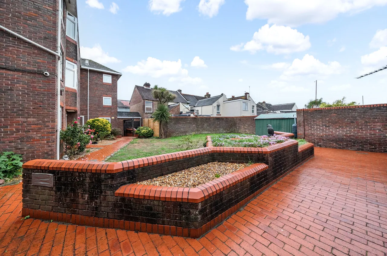 Twyford Avenue, Portsmouth, PO2, photo 21