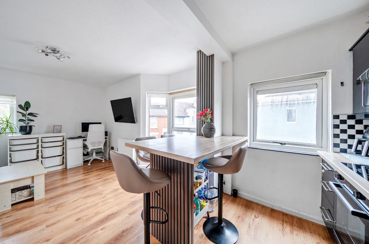 Twyford Avenue, Portsmouth, PO2, photo 9