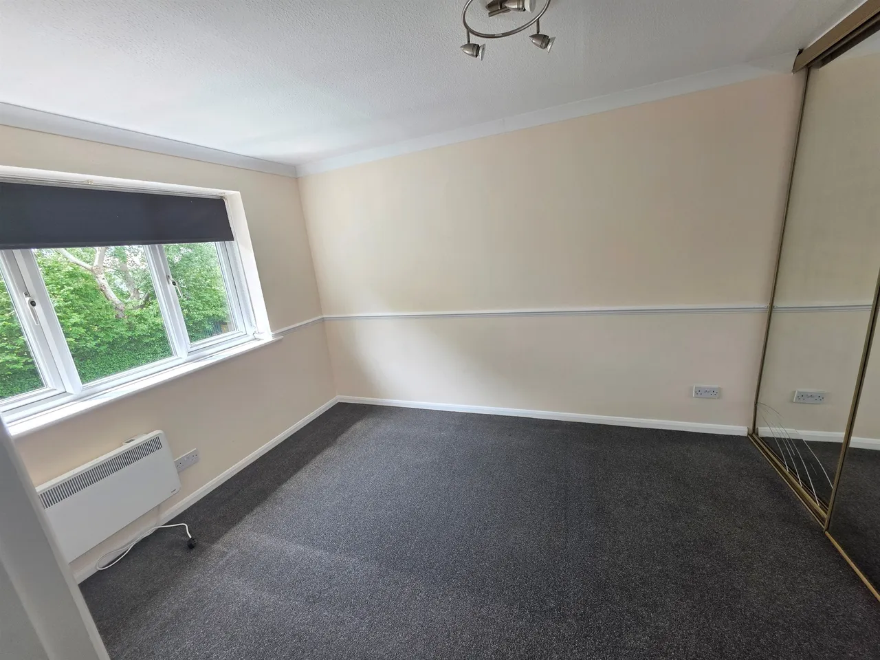 Intalbury Avenue, Aylesbury, photo 6