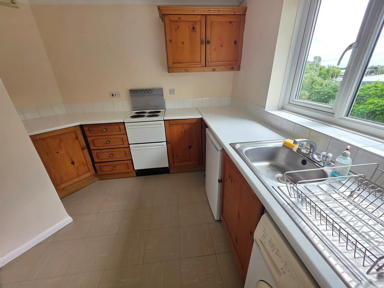 Intalbury Avenue, Aylesbury, photo 5