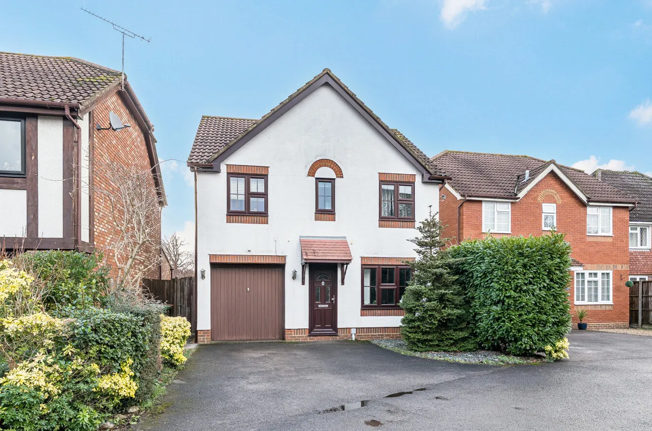 4 bed house for sale — Gower Park, College Town, Sandhurst, Berkshire, GU47 0ZA