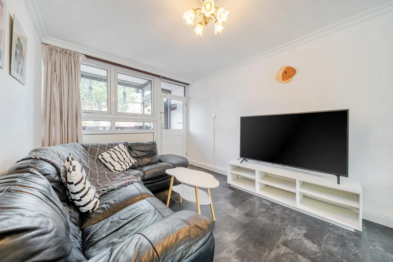 3 bed house for sale, Meeting House Lane, London, SE15