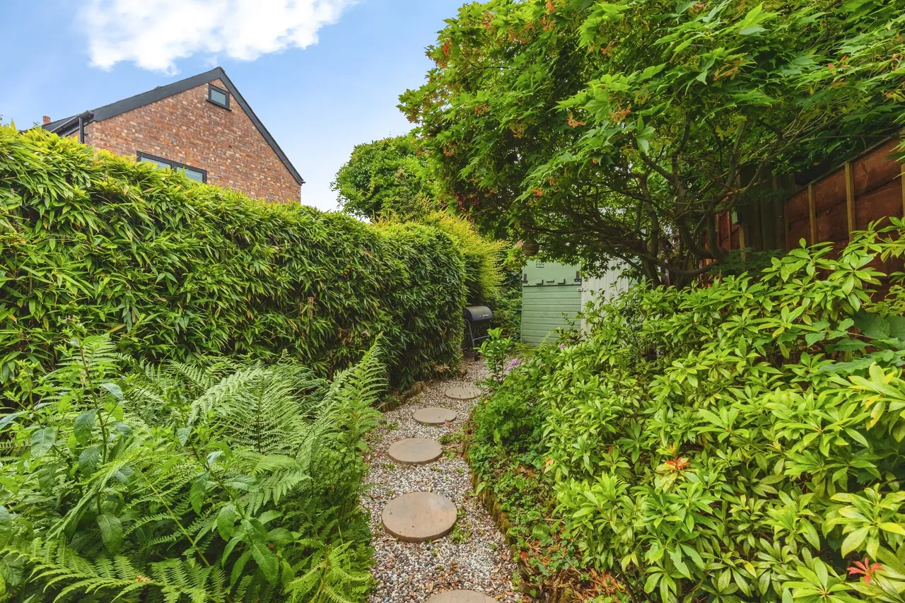 Gatley Green, Cheadle, SK8, photo 19