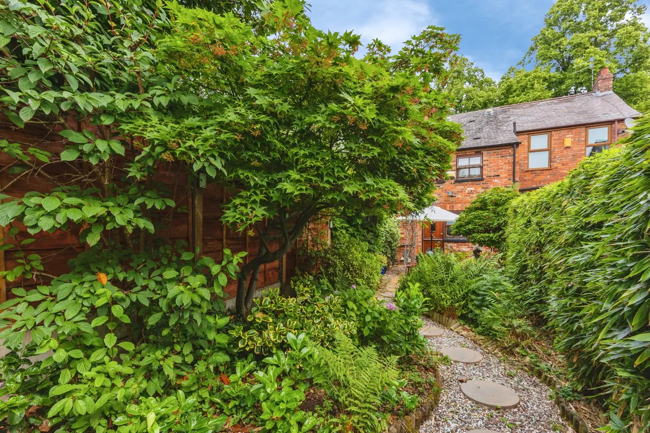 Gatley Green, Cheadle, SK8, photo 21