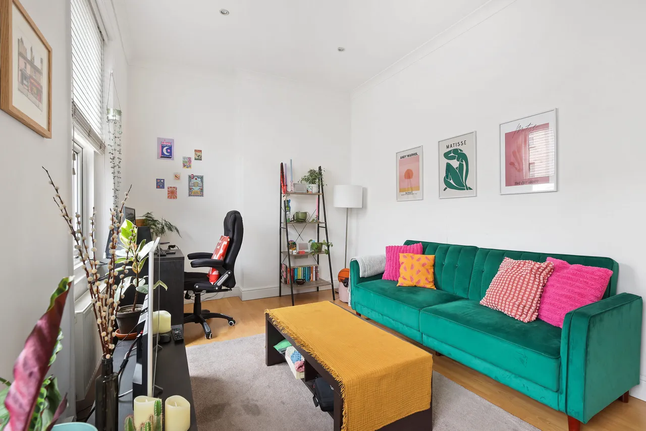 1 bed flat to rent — South Terrace, BN17 5PA