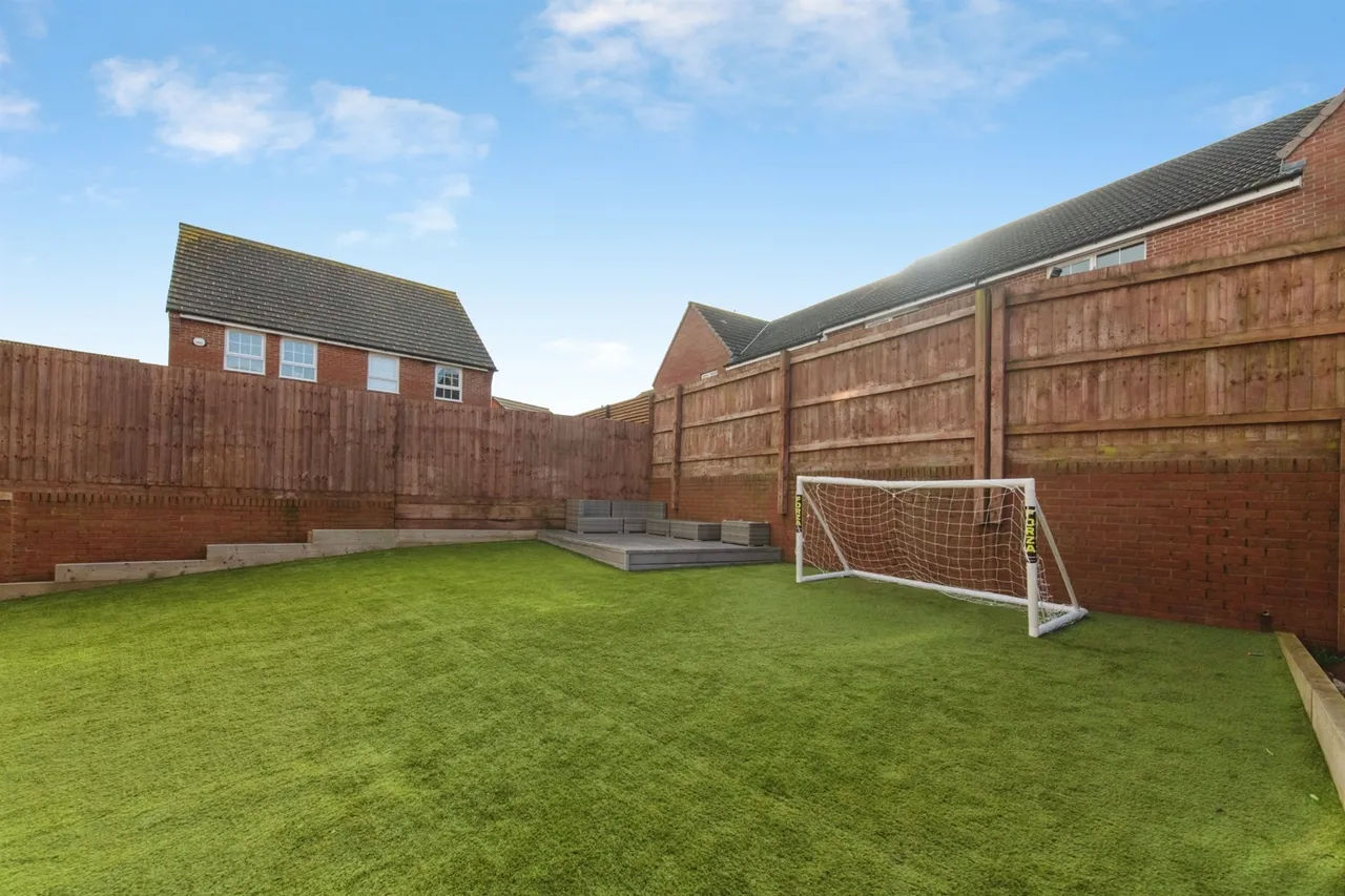 Trott Close, Cullompton, photo 7