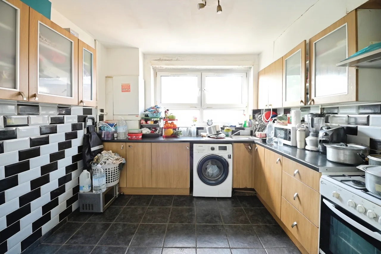 The Clarksons, Barking, IG11, photo 13