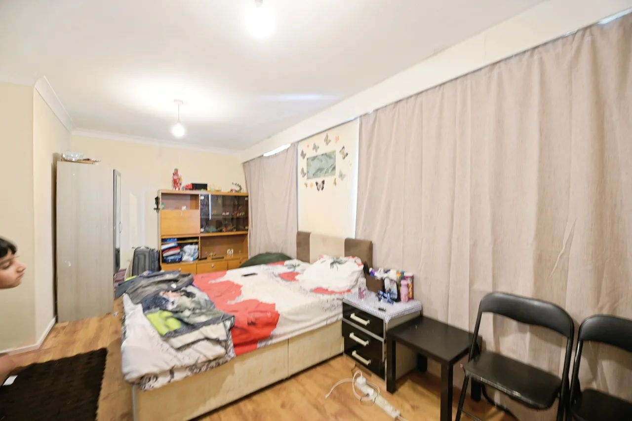 The Clarksons, Barking, IG11, photo 4