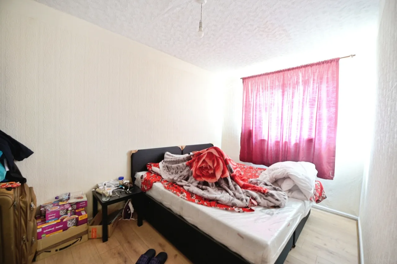 The Clarksons, Barking, IG11, photo 10