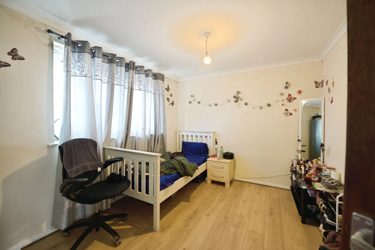 The Clarksons, Barking, IG11, photo 12