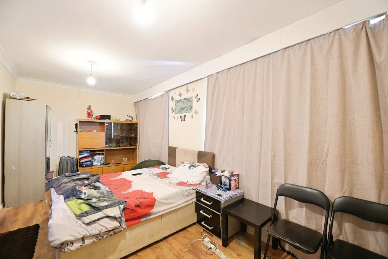 The Clarksons, Barking, IG11, photo 7