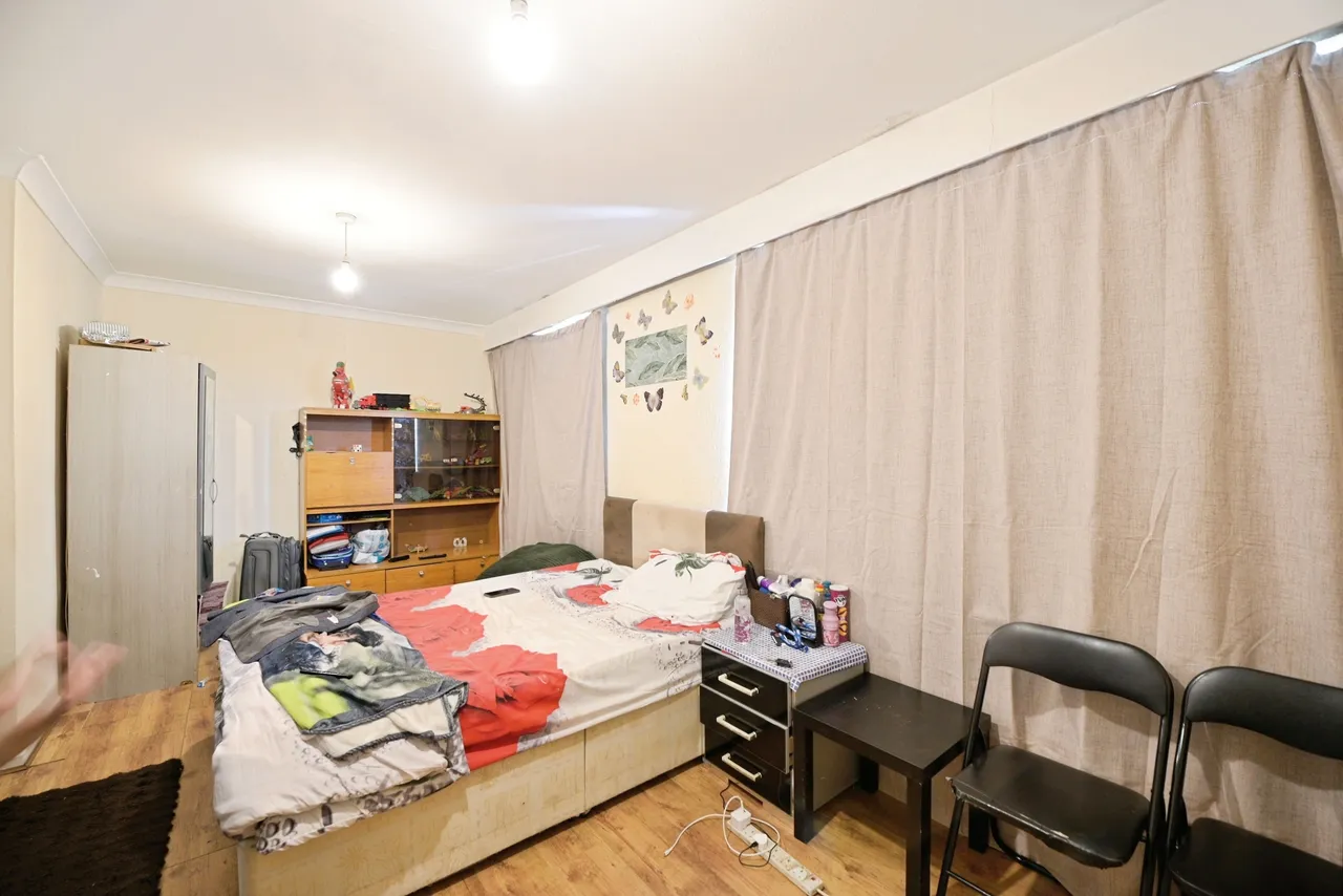The Clarksons, Barking, IG11, photo 9