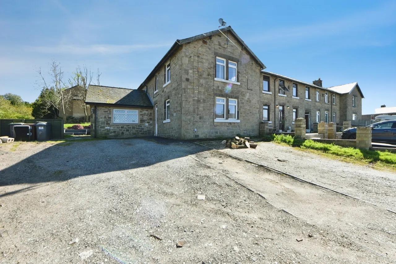 3 bed house for sale — Anchor Avenue, Chapel-en-le-Frith, High Peak, Derbyshire, SK23