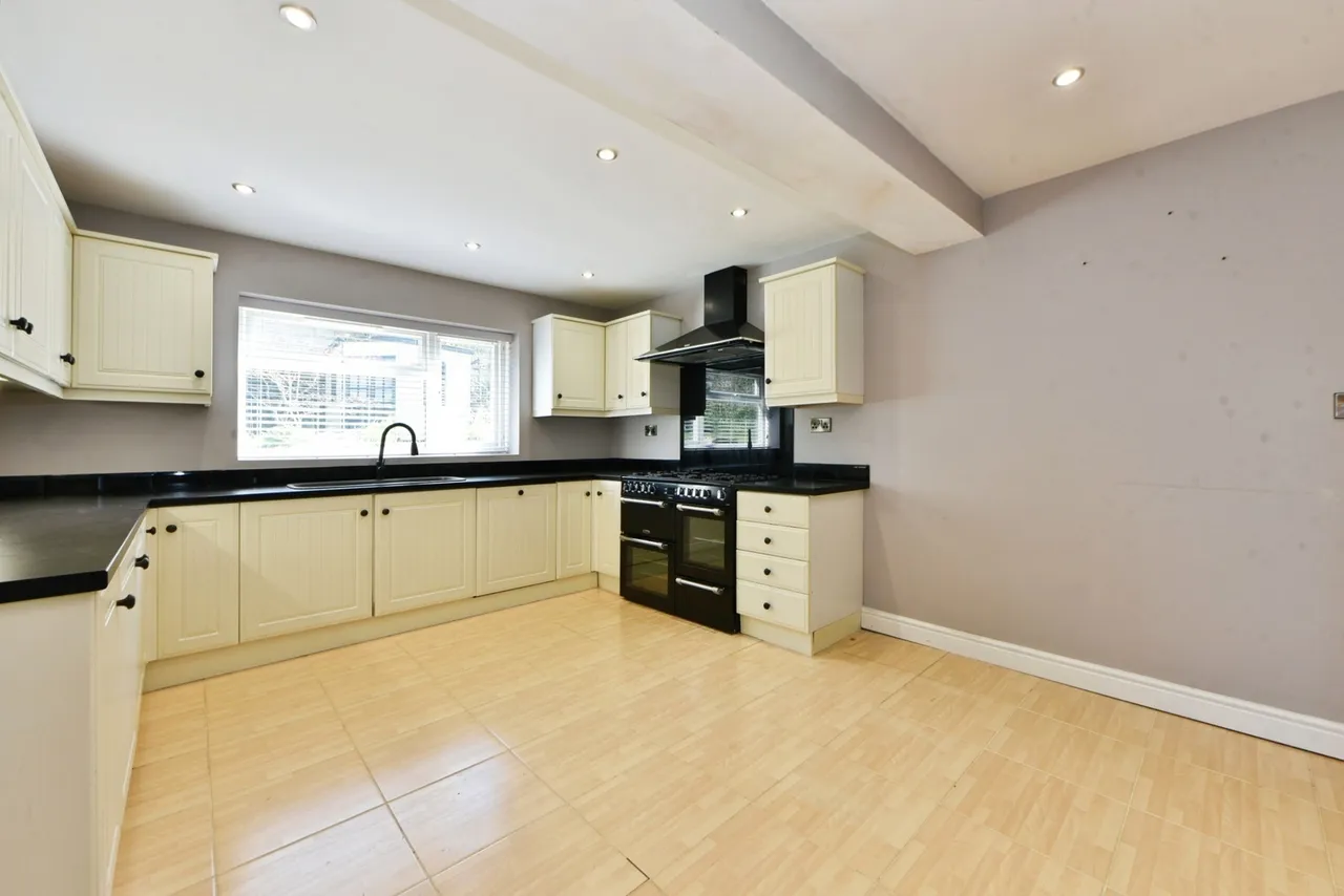 Anchor Avenue, Chapel-en-le-Frith, High Peak, Derbyshire, SK23, photo 10