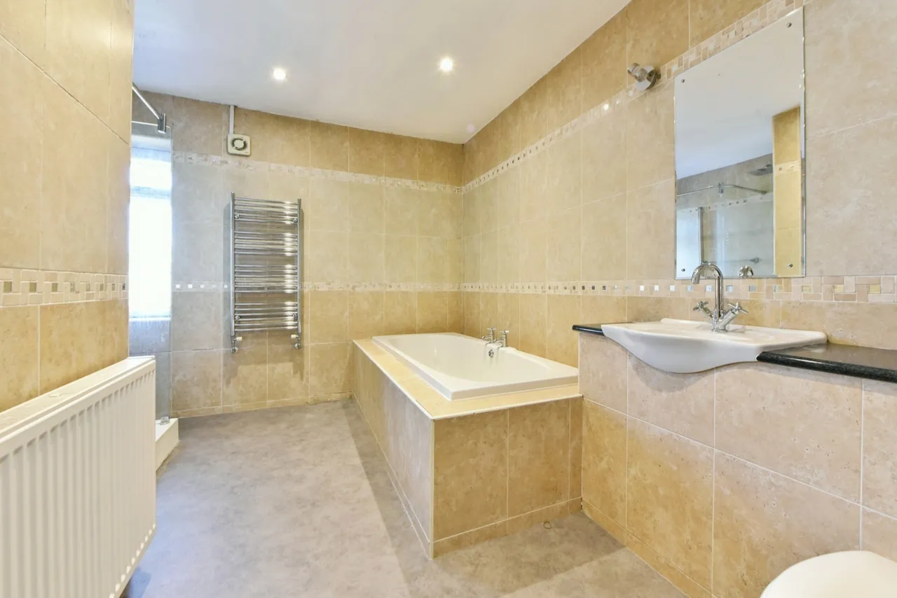 Anchor Avenue, Chapel-en-le-Frith, High Peak, Derbyshire, SK23, photo 21