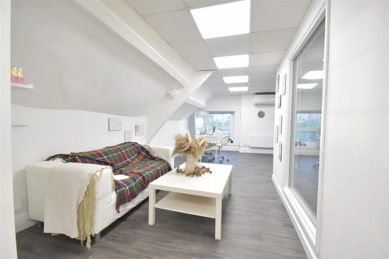 Long Street, Dursley, GL11, photo 7