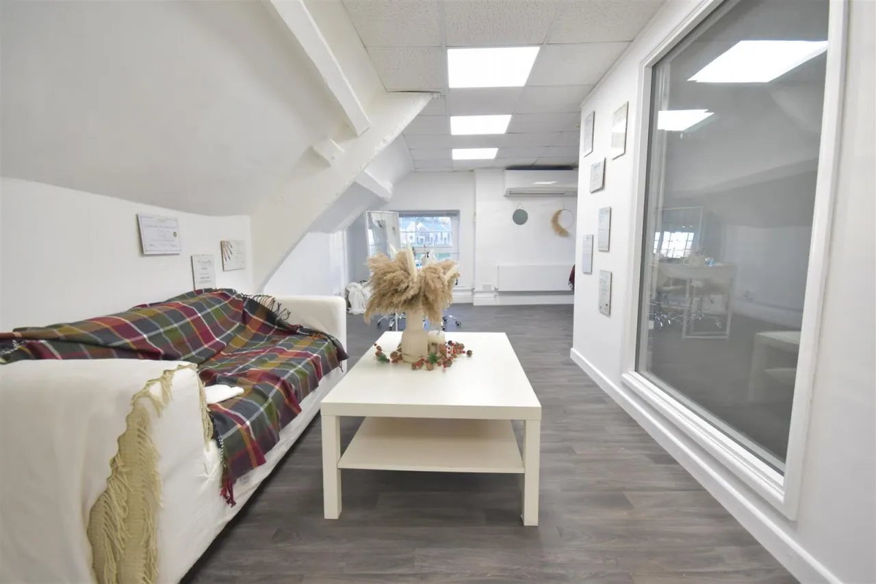 Long Street, Dursley, GL11, photo 8