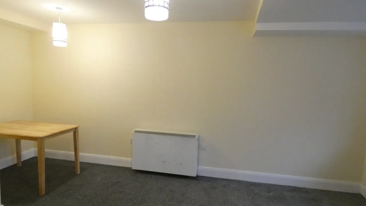Haymills Court Hanger Green, Ealing, London, W5 3EW, photo 4