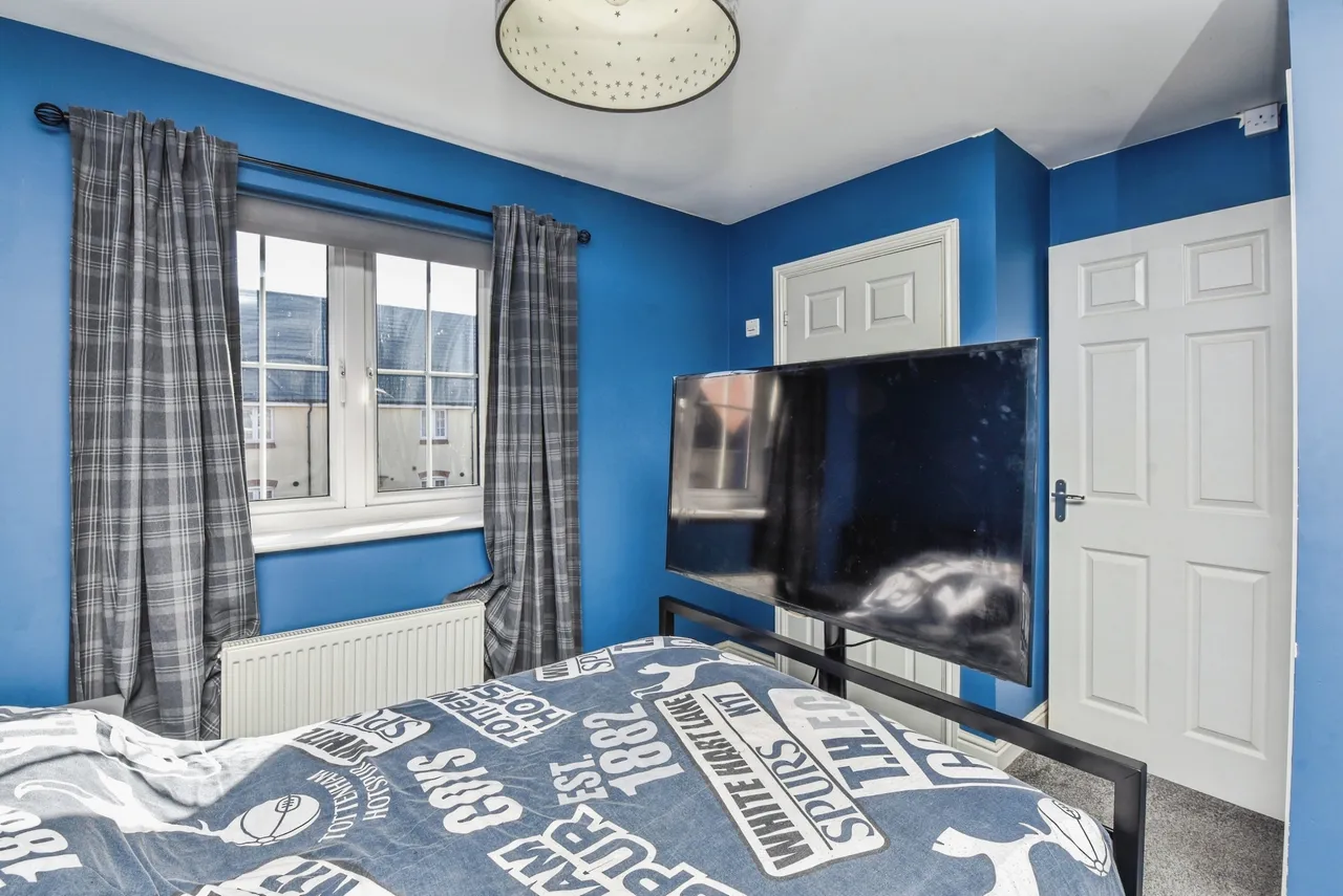 Skylark Road, Melksham, SN12, photo 13