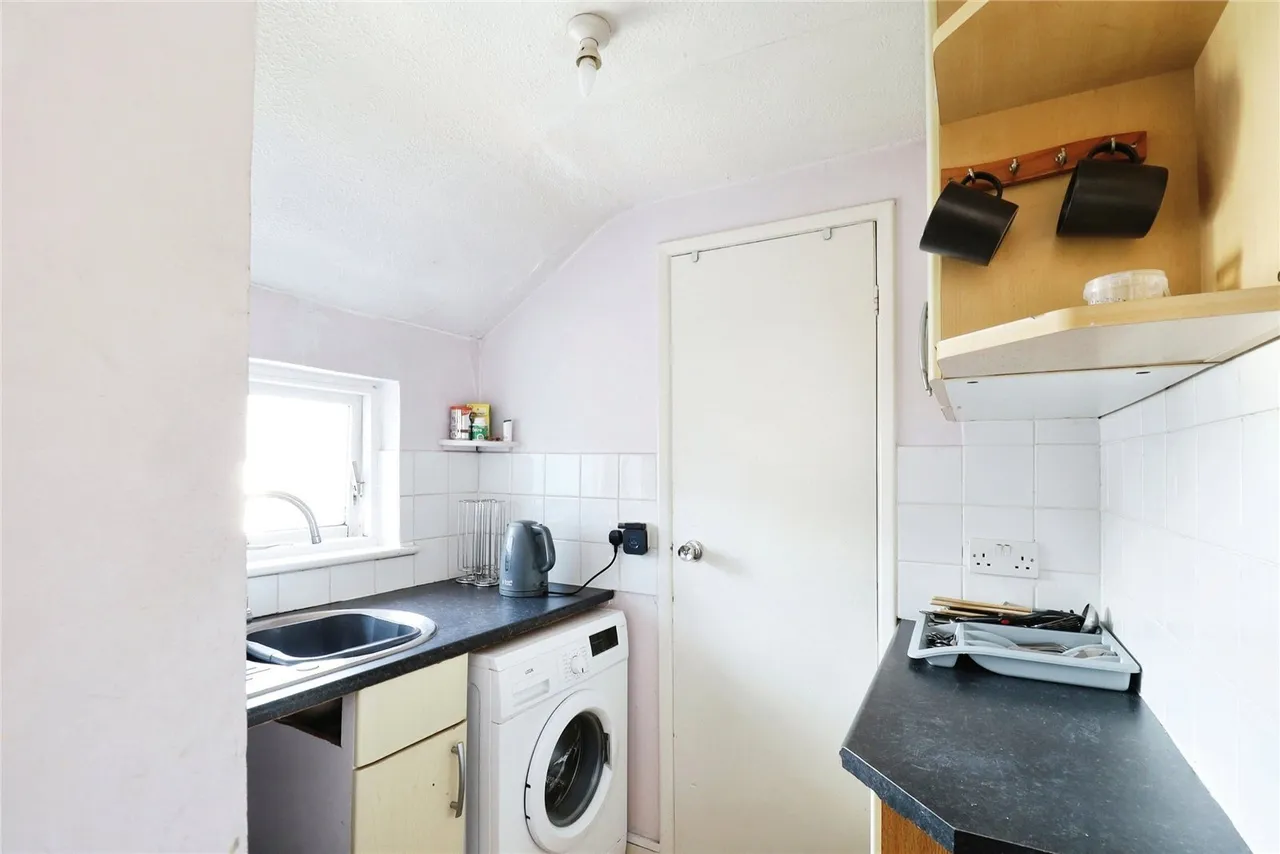 New Street, Newport, PO30, photo 11