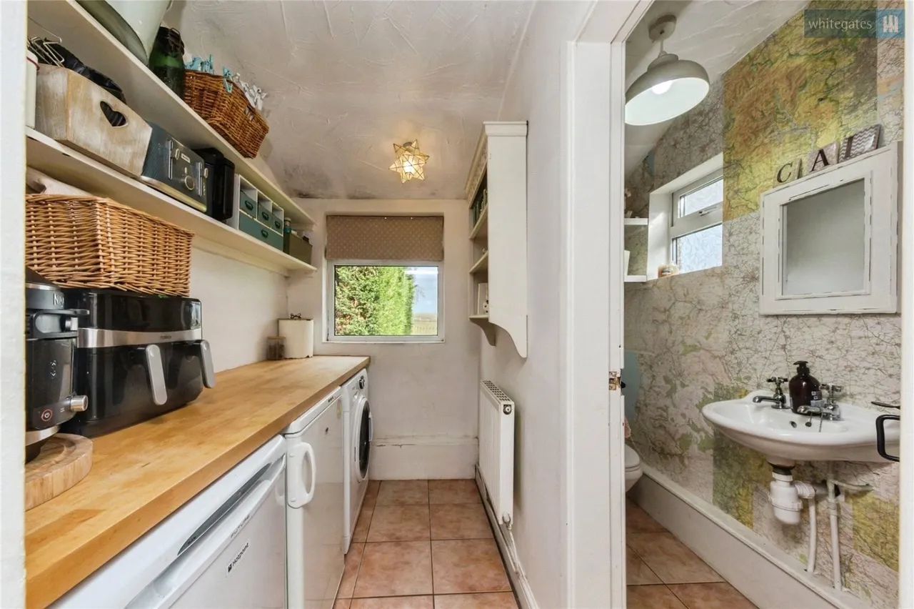 Holly Mount, Shavington, CW2, photo 8