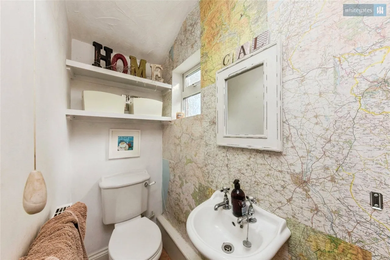 Holly Mount, Shavington, CW2, photo 10