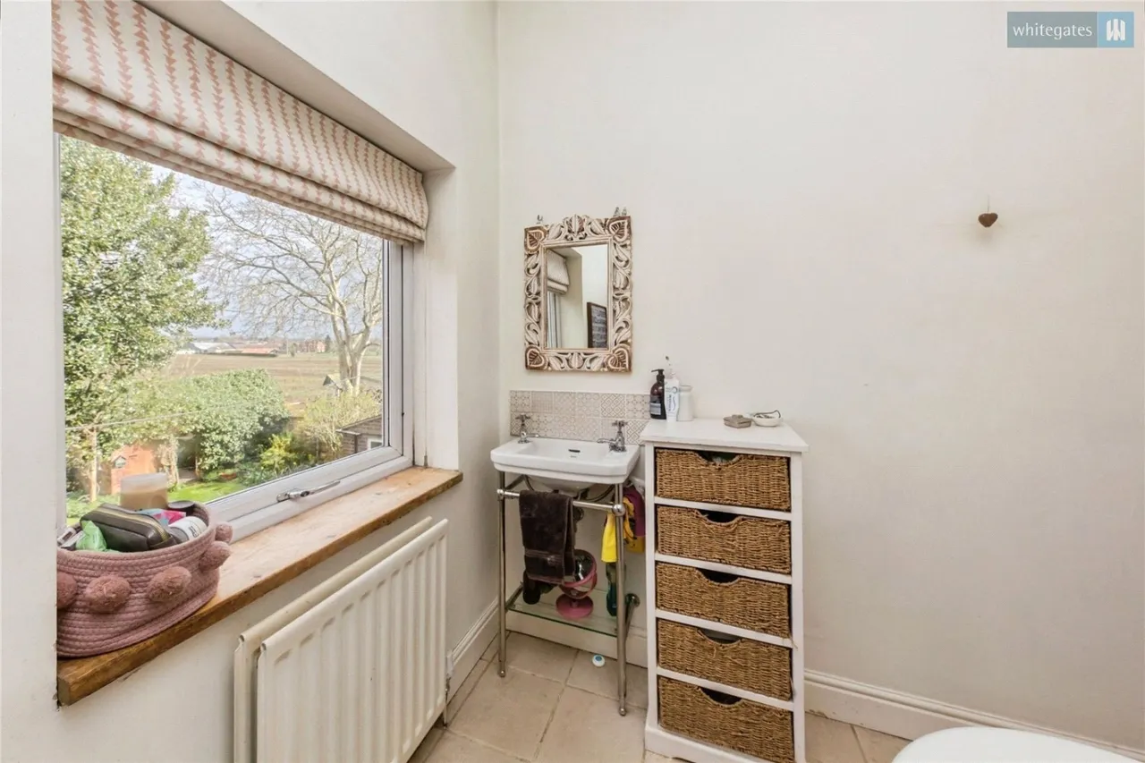 Holly Mount, Shavington, CW2, photo 22